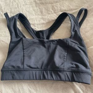 Lululemon black sports bra sz 4